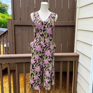 🌸Floral Jumpsuit with tie waist, wide leg, and pockets